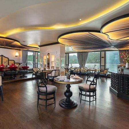 Madeline Cruises Hotel Ha Long Exterior photo