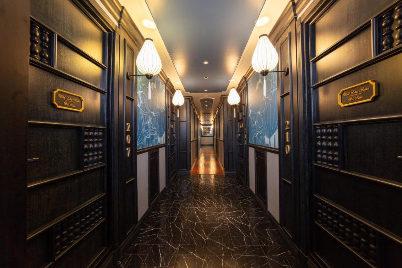 Madeline Cruises Hotel Ha Long Exterior photo