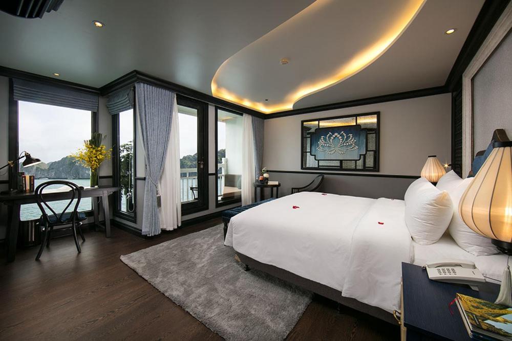 Madeline Cruises Hotel Ha Long Exterior photo